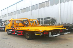 兴庆附近拖车救援搭电