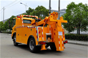 兴庆高速路拖车费